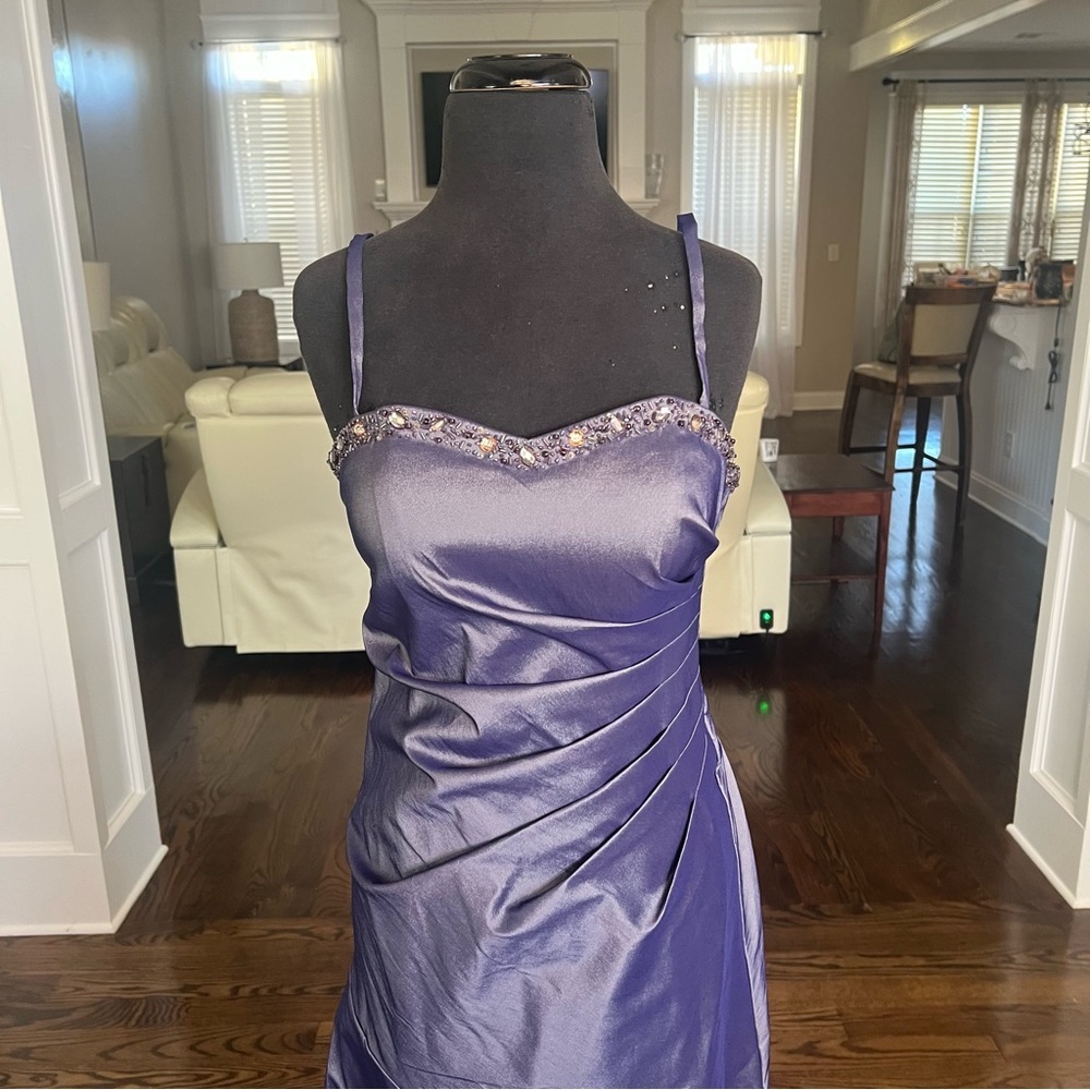 Ignite Evenings by Carol Lin Purple Formal Dress Size 10 - Picture 8 of 15